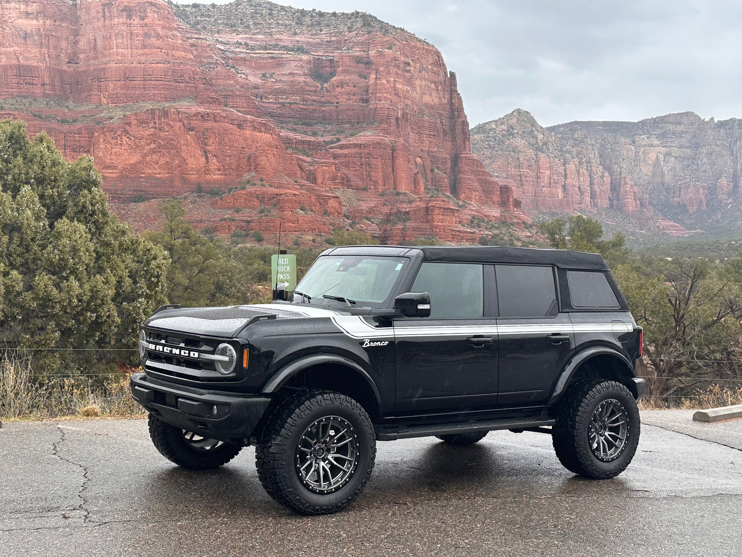 Ford Bronco Black